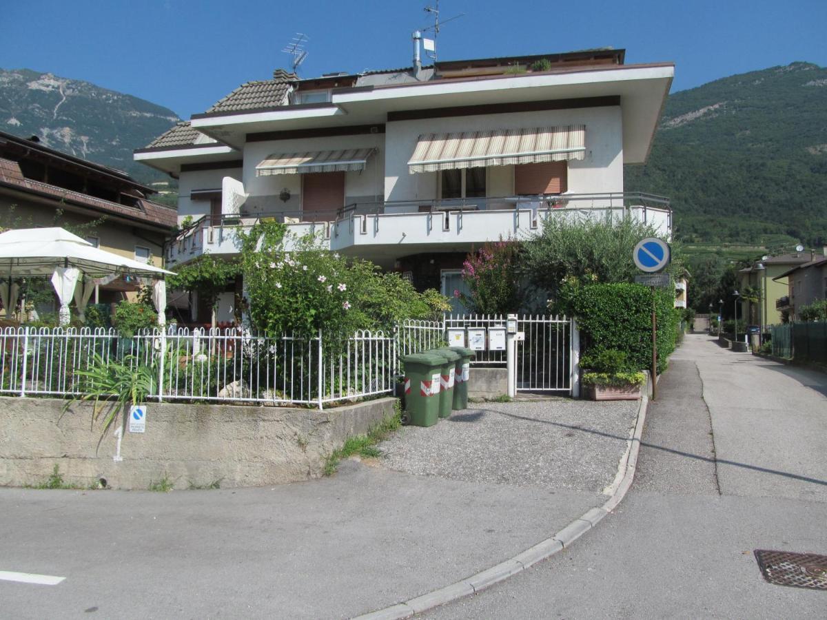 Grazioso Appartamento Tra Cultura, Lago E Montagna Pomarolo エクステリア 写真